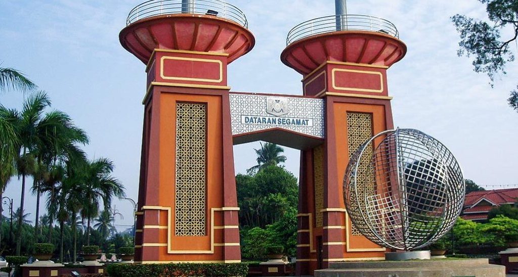 tempat kerja separa terbaik di daerah segamat